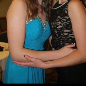 Prom dresses!!